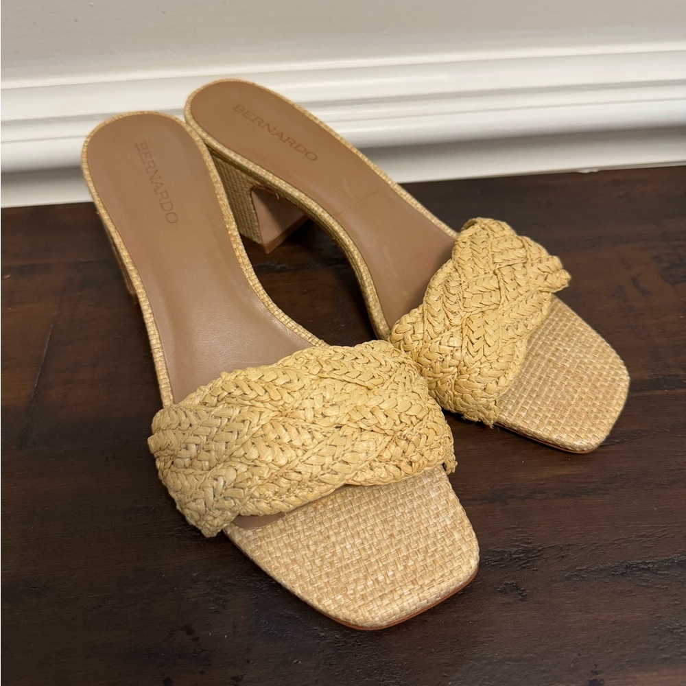 Anthropologie BERNARDO Bali Woven Heel Sandals Light Natural size 9.5